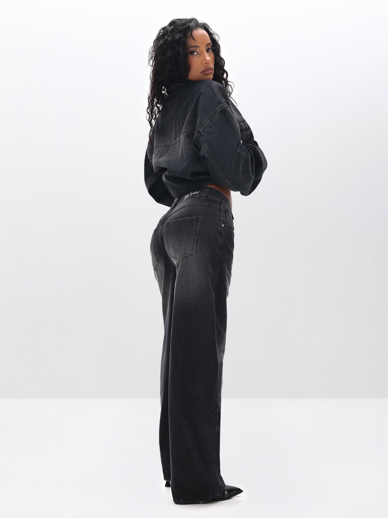 Barrel Jeans with Panelling