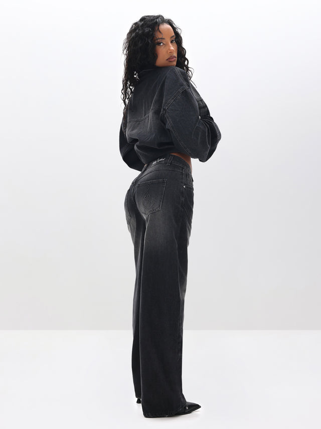 Barrel Jeans with Panelling, washed black denim silhouette, side view